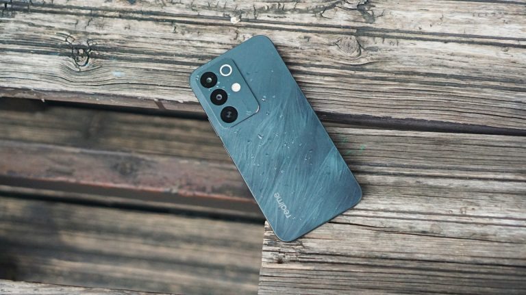 poco-m7-vs-realme-c85