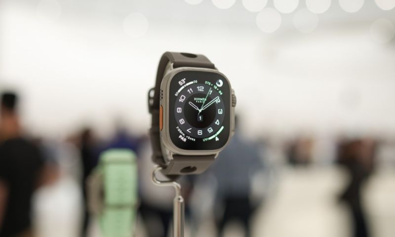 So sánh Apple Watch Ultra 3 vs Apple Watch Series 11 về thiết kế