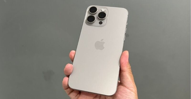 Thiết kế titan cao cấp, nhẹ và bền hơn