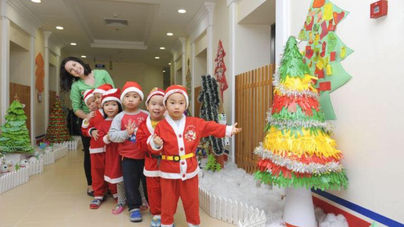 trang trí Noel cho lớp học