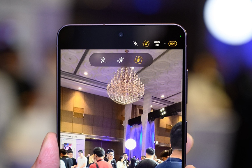 camera giữ nguyên phần cứng, nâng cấp xử lý