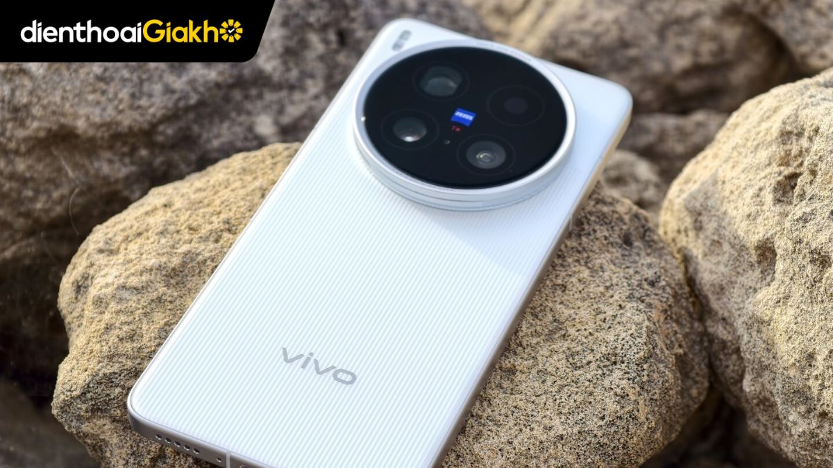 Vivo X300 Ultra ra mắt: Snapdragon 8 Elite Gen 5, camera Sony 200MP
