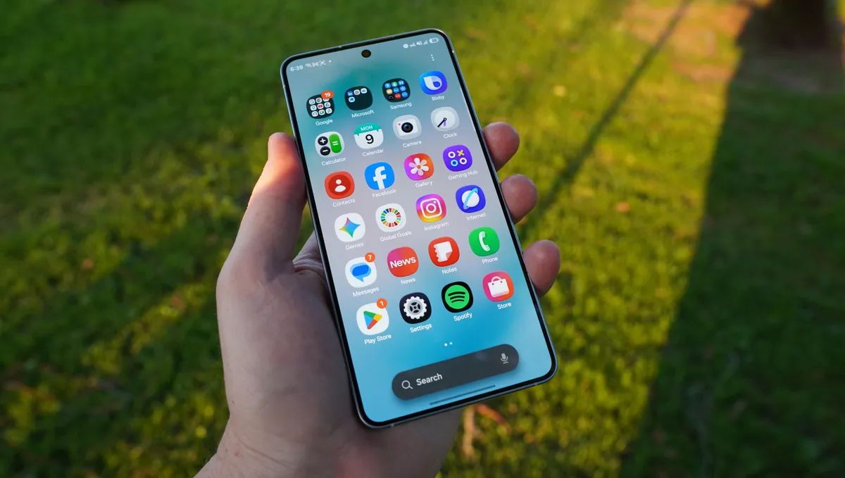 galaxy-s26-vs-iphone-15