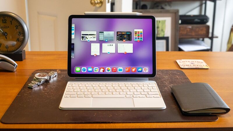 Tính năng AI: Bước tiến lớn với Apple Intelligence