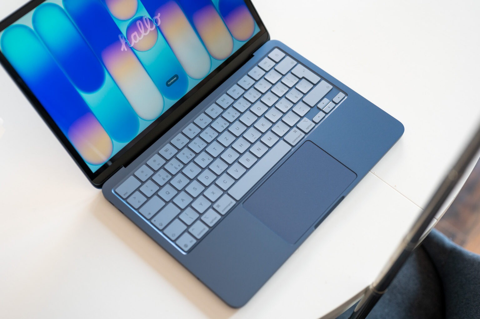macbook-neo-2-man-hinh