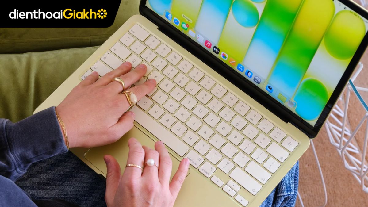 tren-tay-macbook-neo