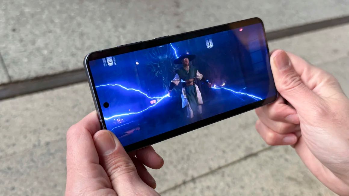 galaxy-s26-plus-vs-iphone-15-pro