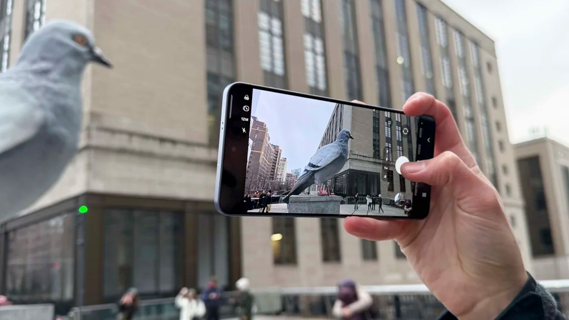 galaxy-s26-plus-vs-iphone-15-pro