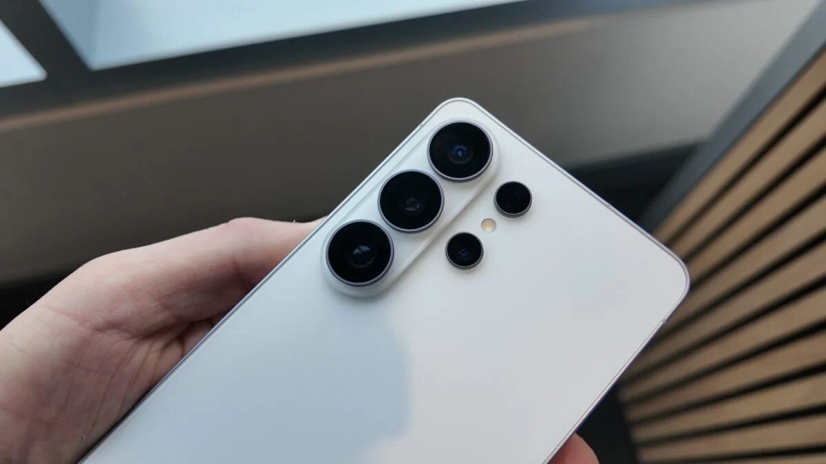 galaxy-s27-pro-ra-mat
