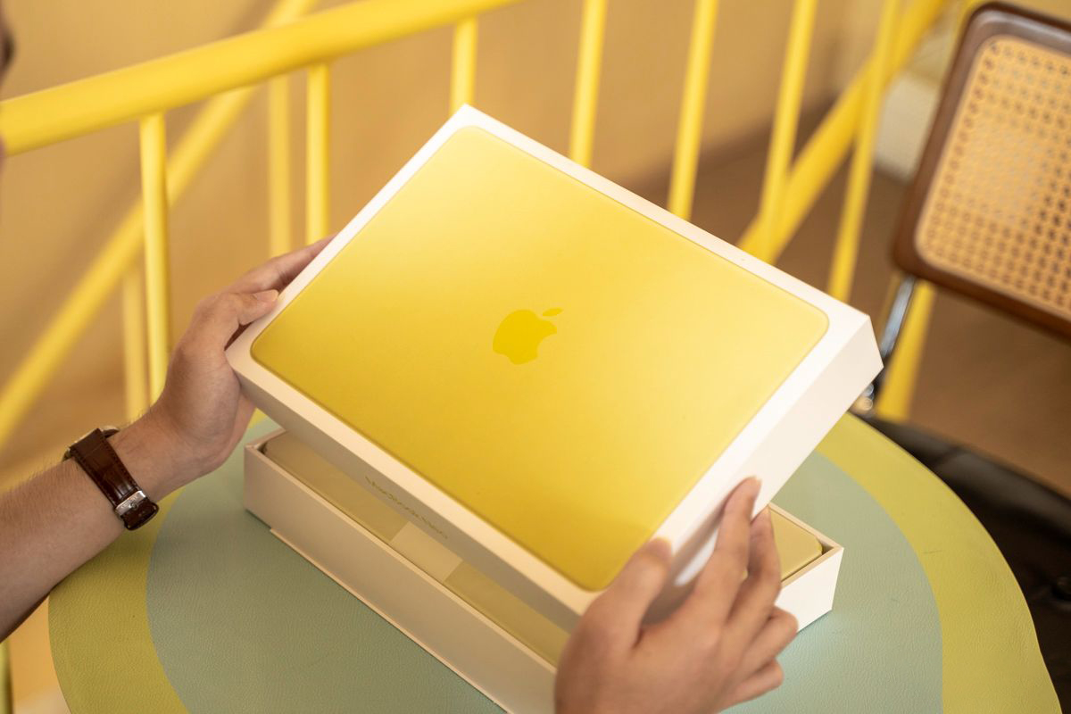 tren-tay-macbook-neo